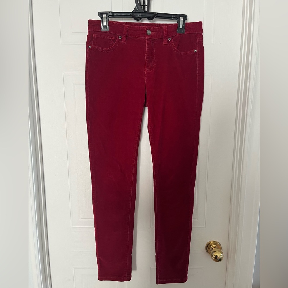 # 38 Joe Fresh Women's corduroy Burgundy Skinny Pants